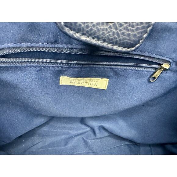 Kenneth Cole Reaction Navy Purse Lock And Zip Sides - Picture 10 of 11